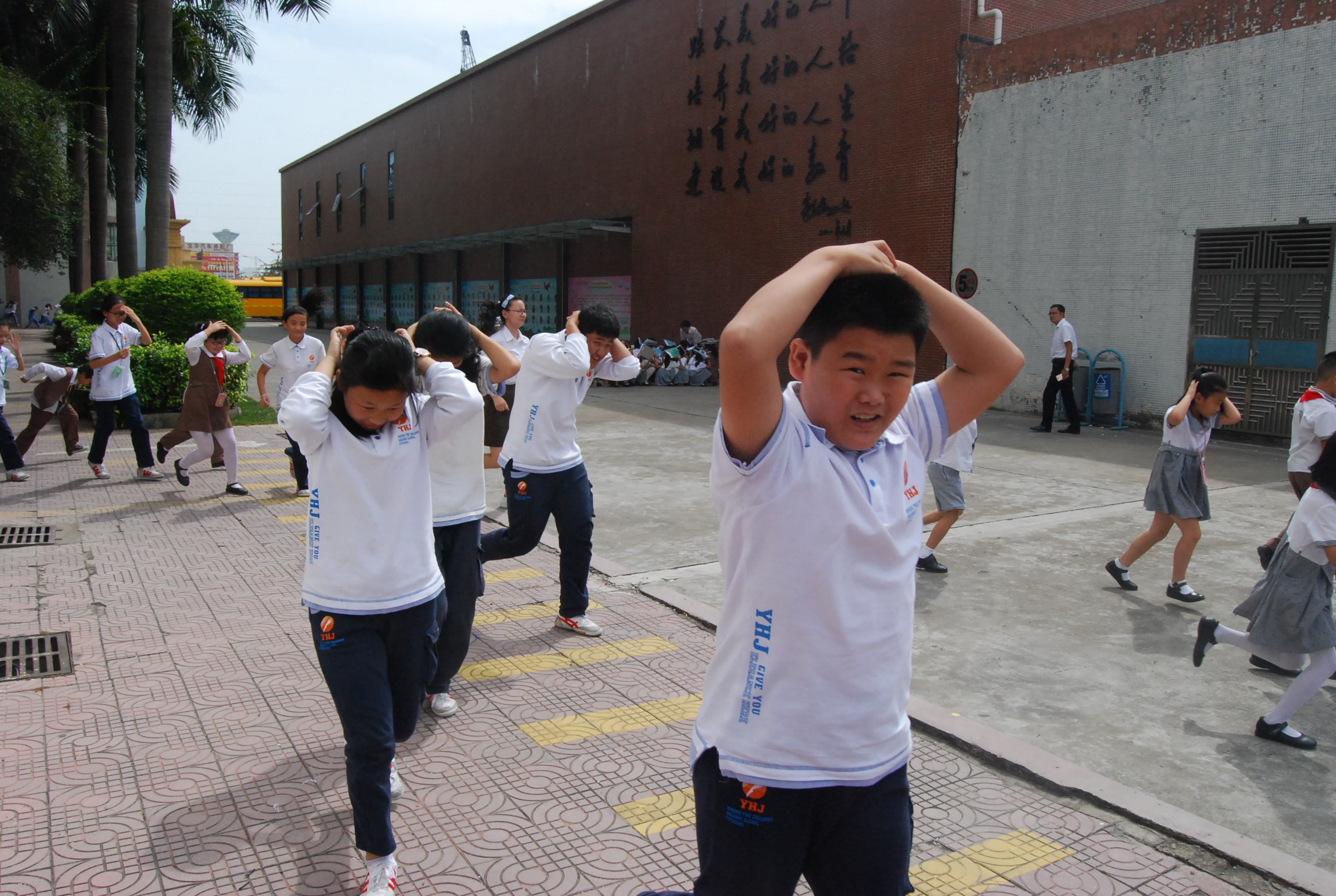 ������Ӣ��ѧУ���з���������