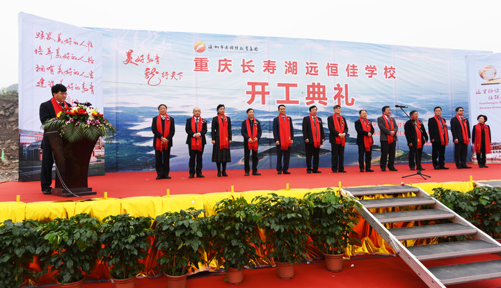 Ͷ��8��  �������������ʹ�����У ���쳤�ٺ���һ����ѧ��������