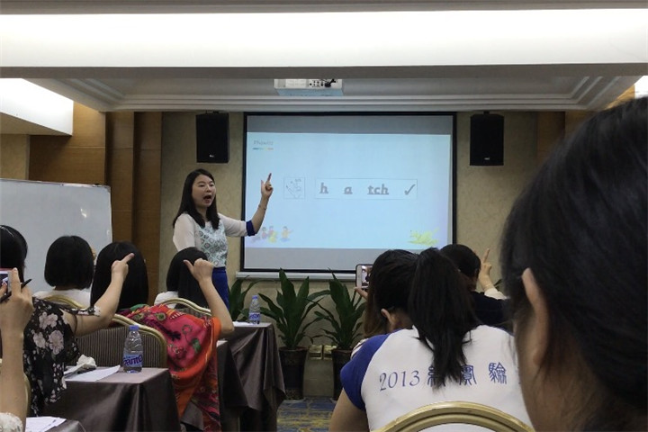 ѧ���淶�������ٽ�ѧ�����Ǽ���淶Ӣ������ʦ����ѵ�˶�