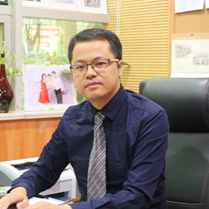 ��־�棺�����й�����Ӣ��ѧУУ��