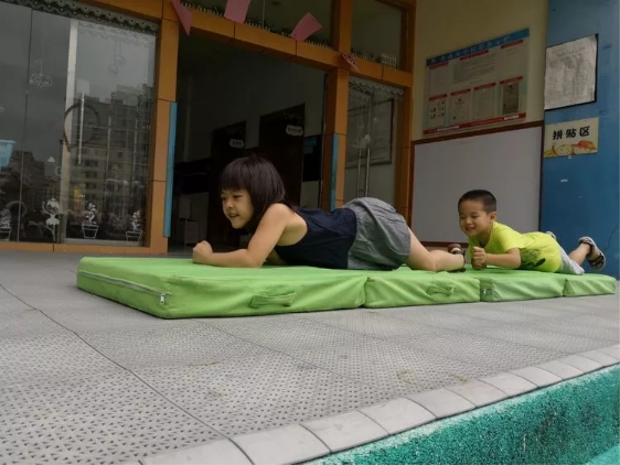 ��ˮ��ͥ�׶�԰������ϰ�˶�