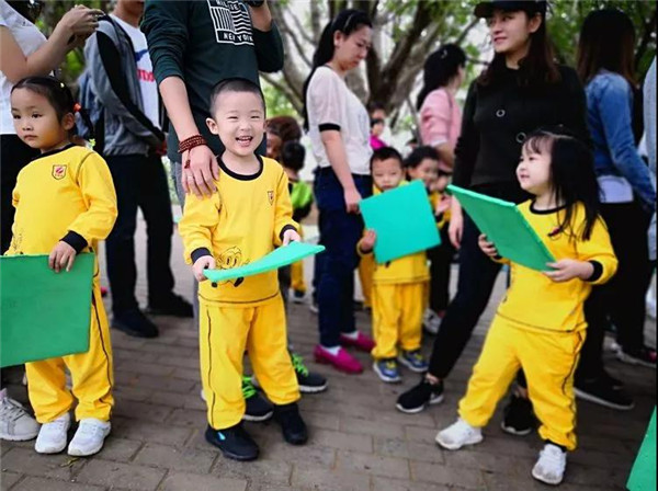 С�������ʵ��ϵ���˶������ˣ���ã�