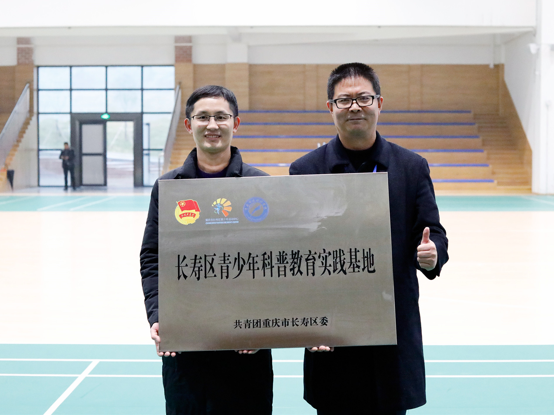 �������׸���������ս���ʵ�������ڱ�һ����ѧУ����