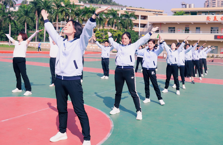 ��ϯ���� ѧ������