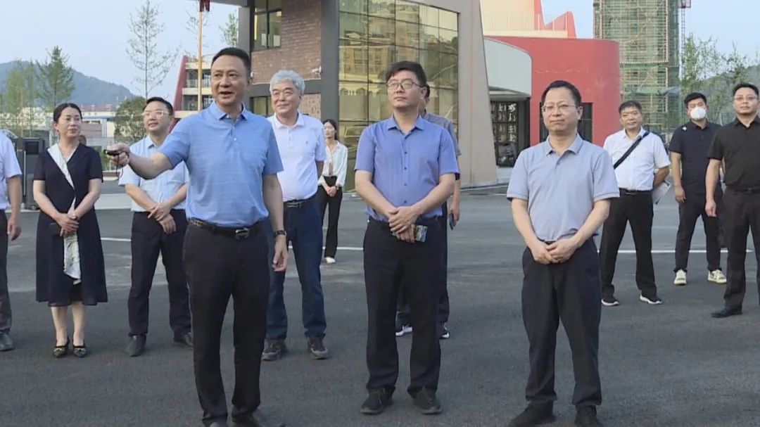 �����б�����ί��ί ����������ǿһ�������ݱ�һ����ְҵѧԺ����